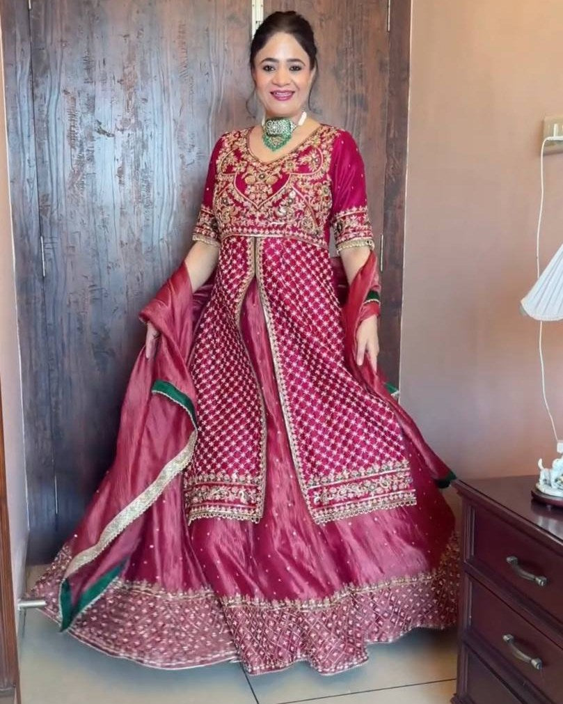 Royal Gulnaar Heritage Anarkali Set